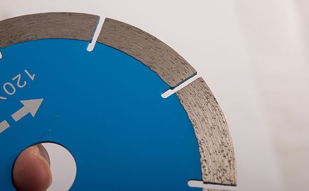 ?；u切割片